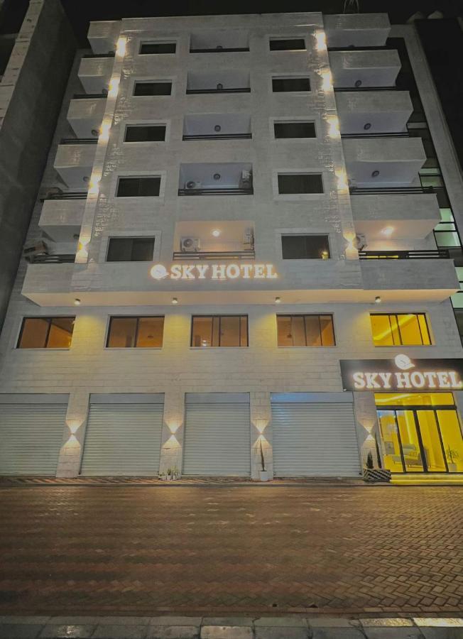 Sky Hotel Акаба Екстер'єр фото