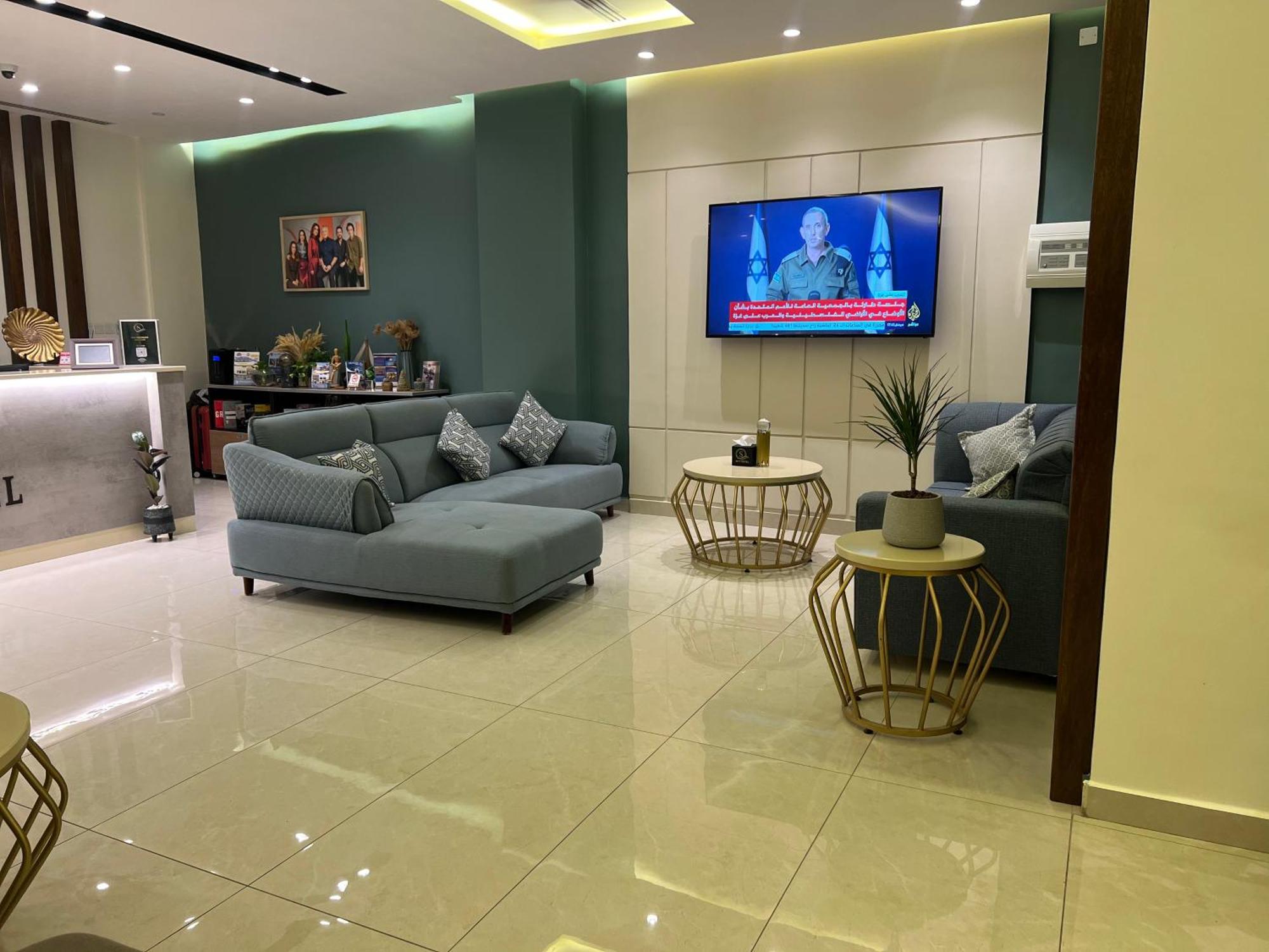 Sky Hotel Акаба Екстер'єр фото