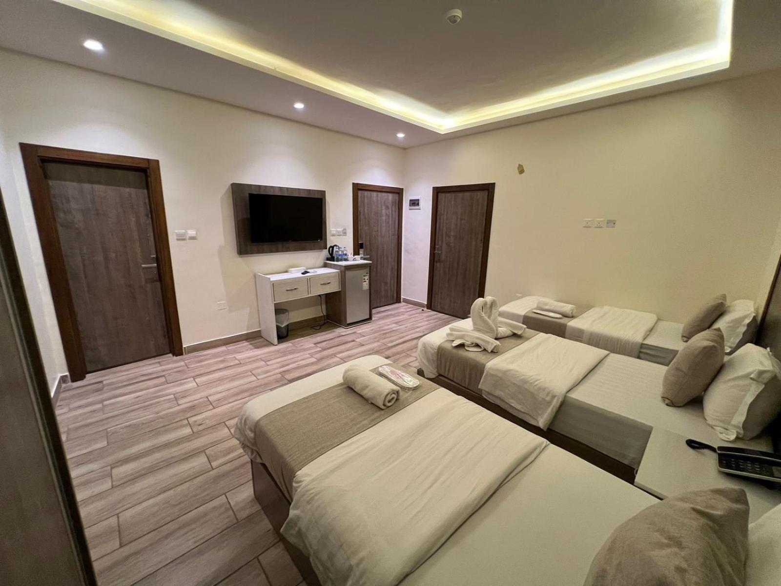 Sky Hotel Акаба Екстер'єр фото