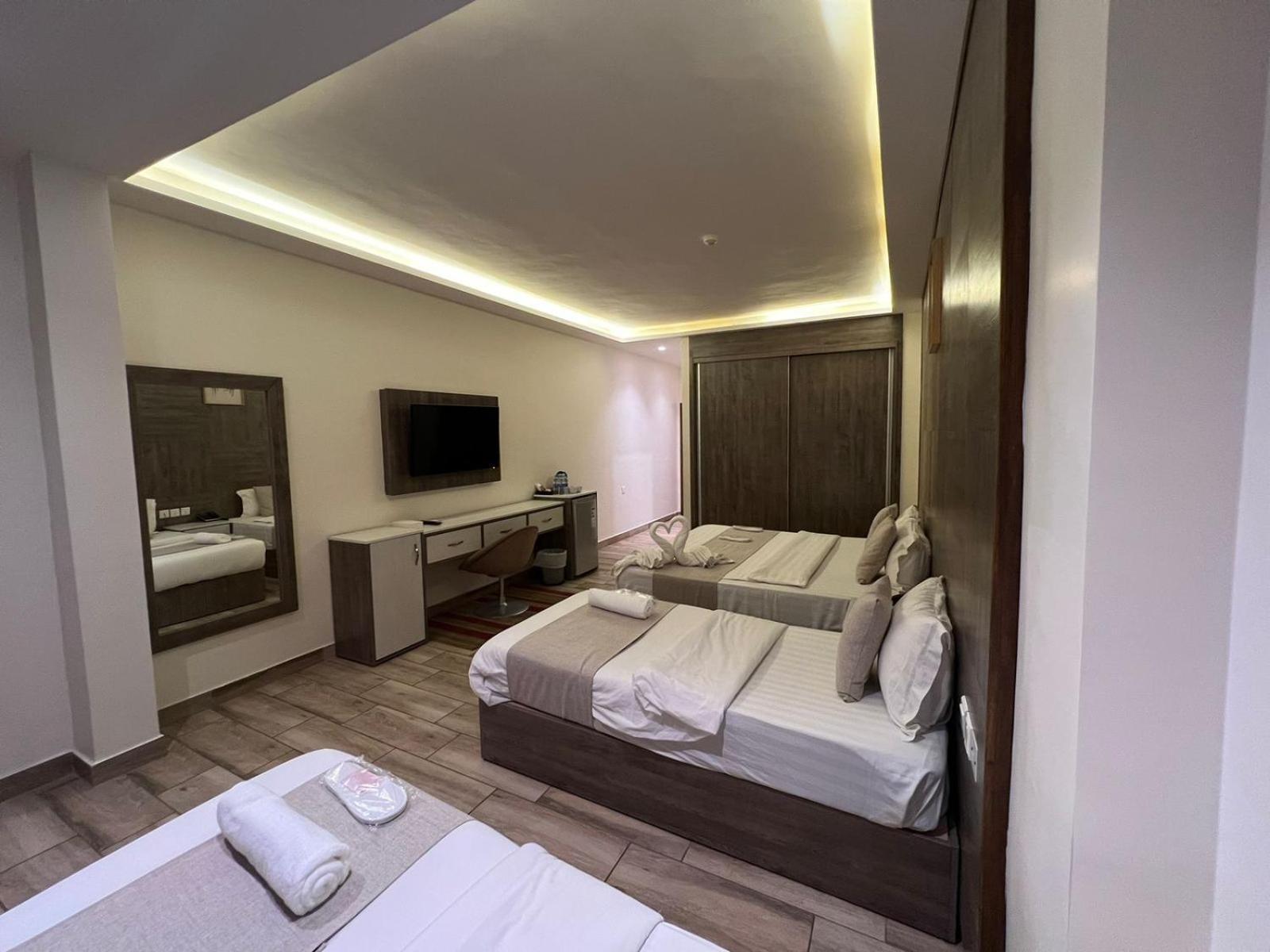 Sky Hotel Акаба Екстер'єр фото