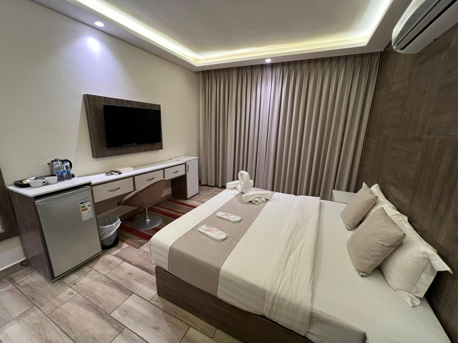 Sky Hotel Акаба Екстер'єр фото